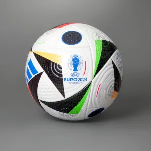 Adidas Fussballliebe Pro Ball