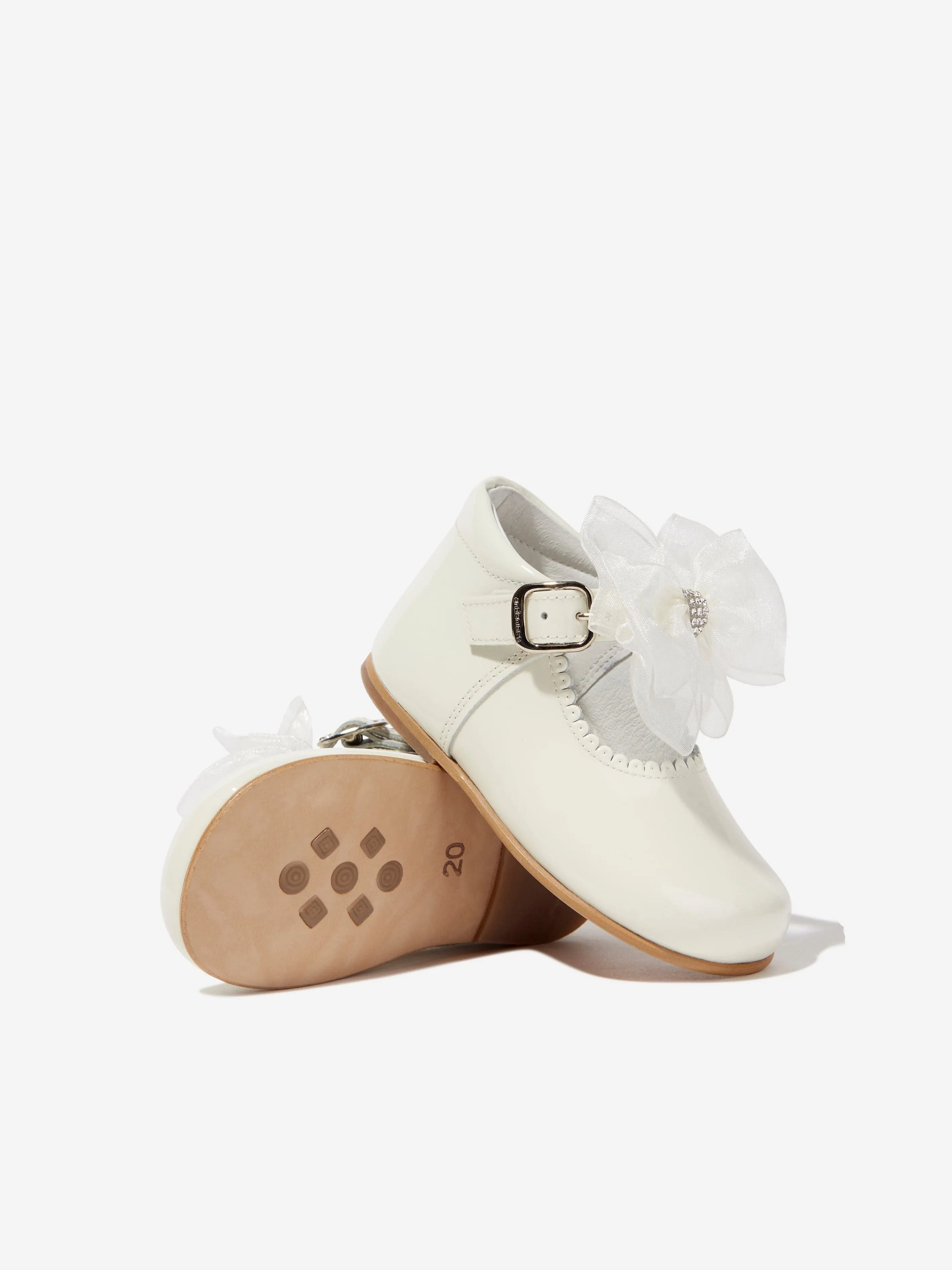 Andanines Girls Mary Jane Shoes With Bow in Ivory