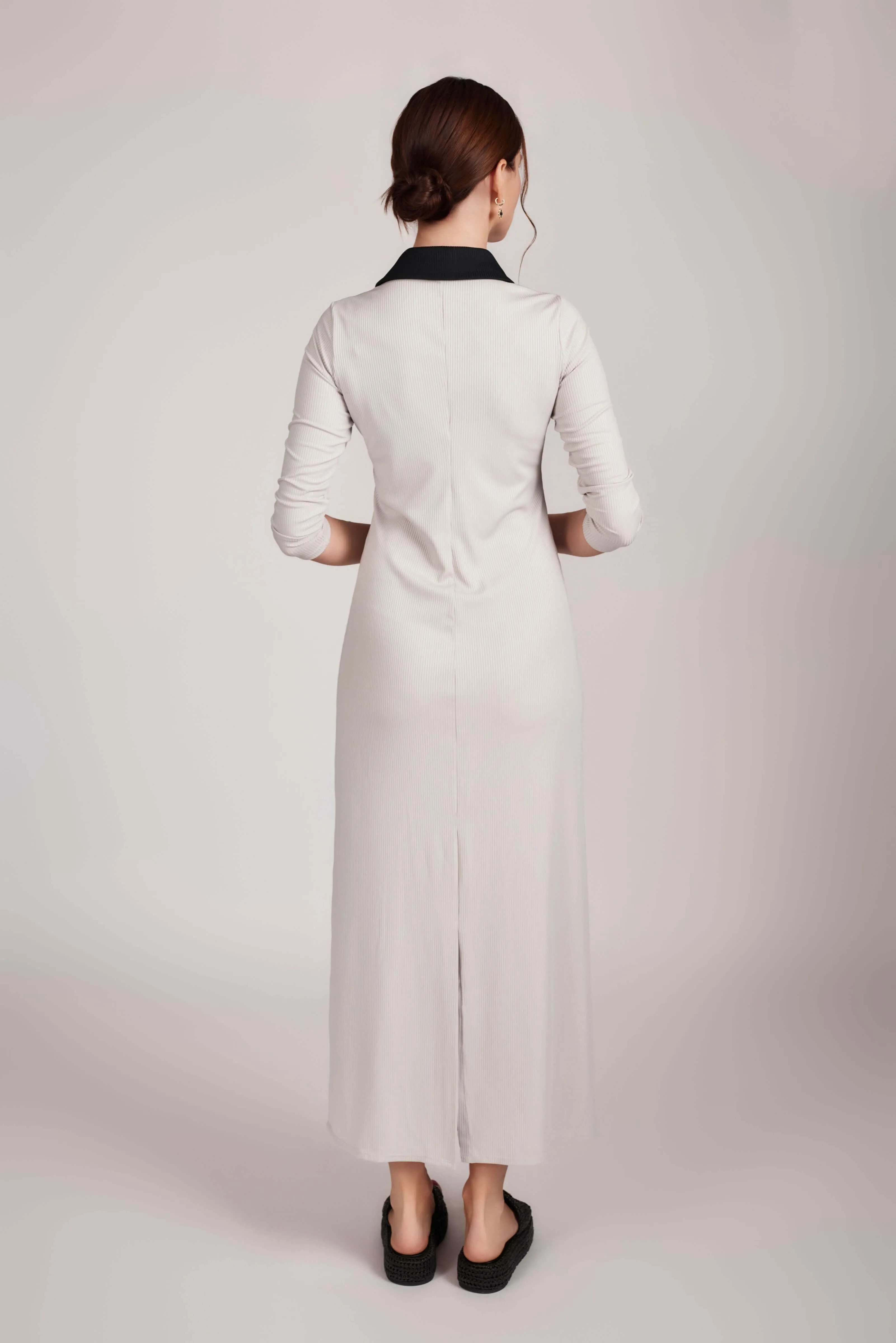 CONTRAST COLLARED RIB DRESS