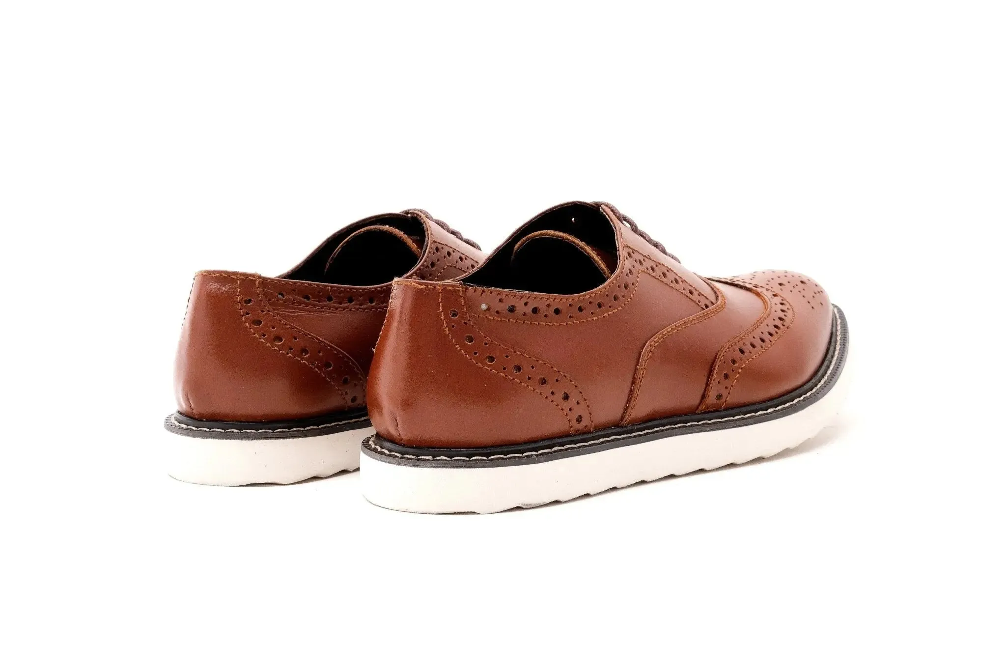 GUEVARRA Wingtip Oxford in Rubber Sole - Tan