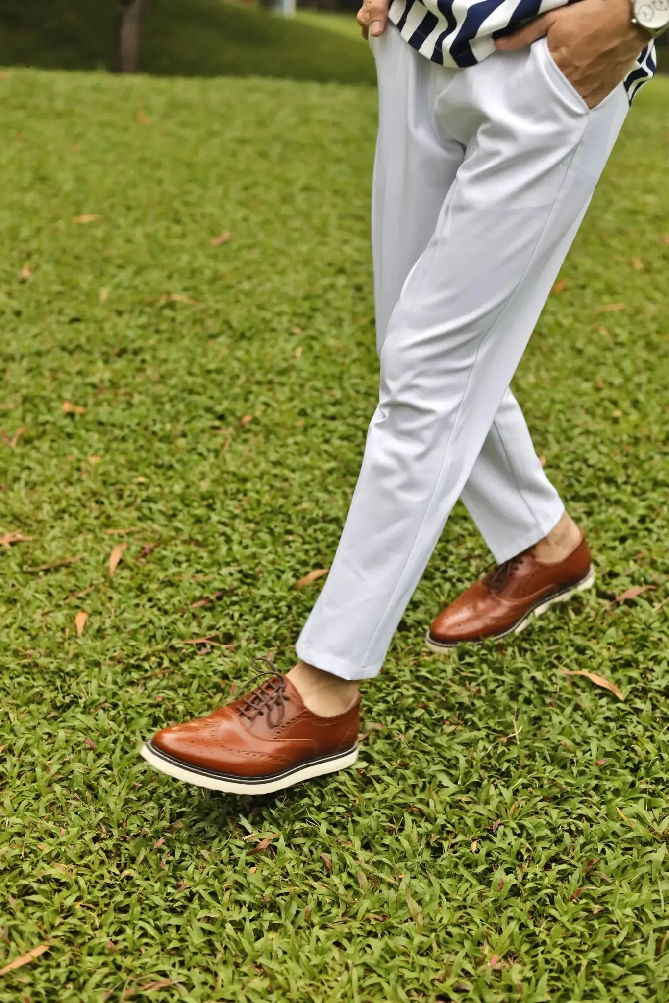 GUEVARRA Wingtip Oxford in Rubber Sole - Tan