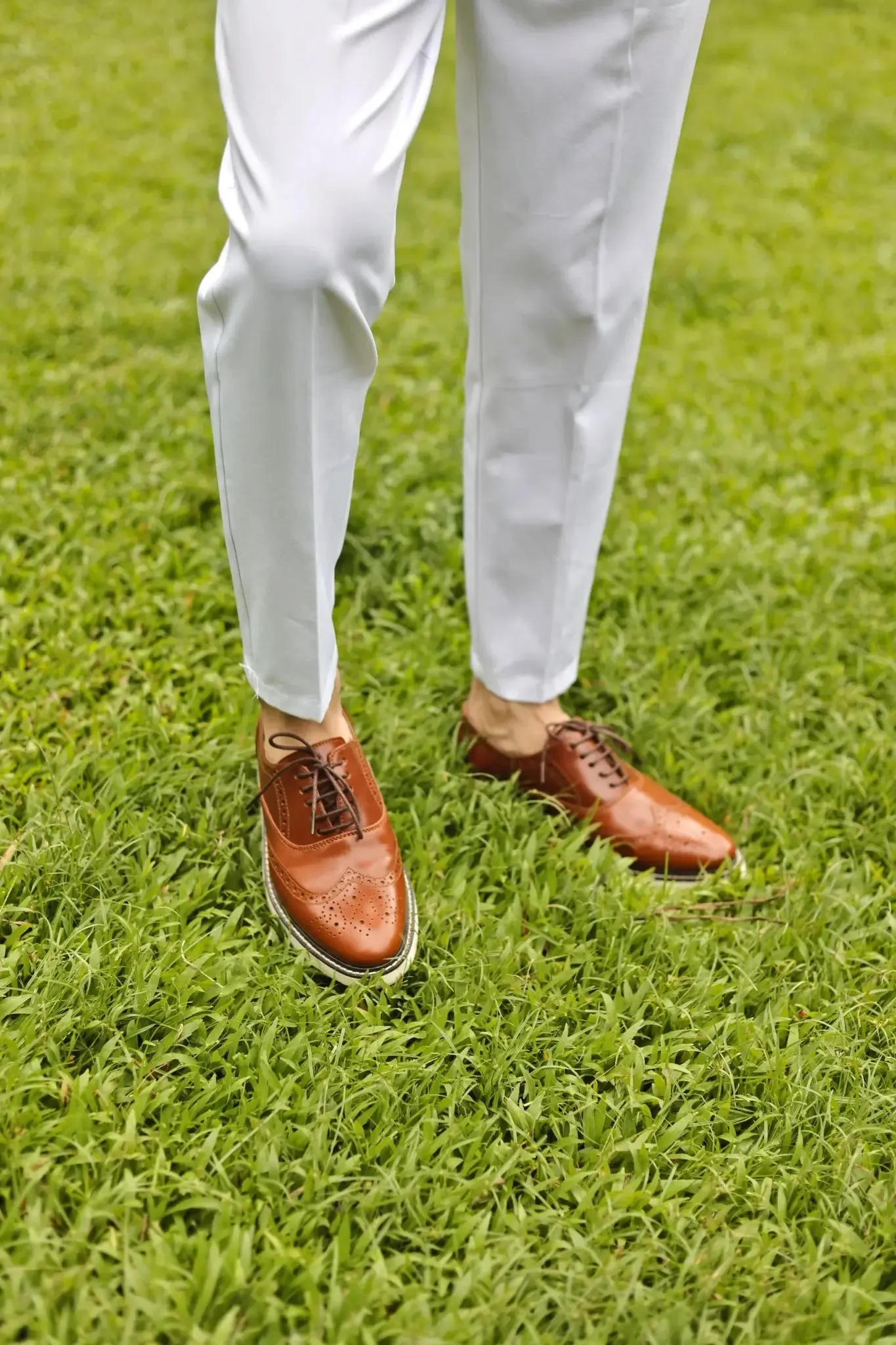 GUEVARRA Wingtip Oxford in Rubber Sole - Tan