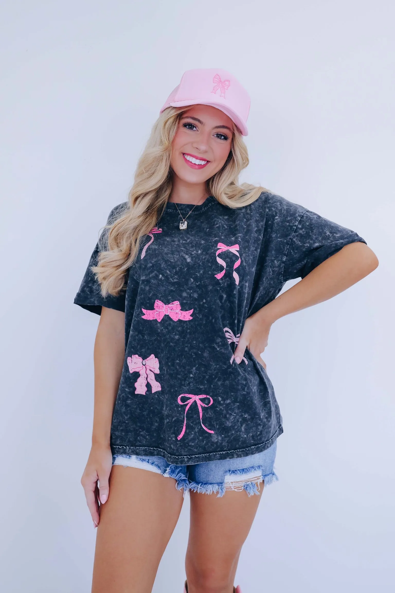 Ribbons & Bows Glitter Graphic Tee - Black