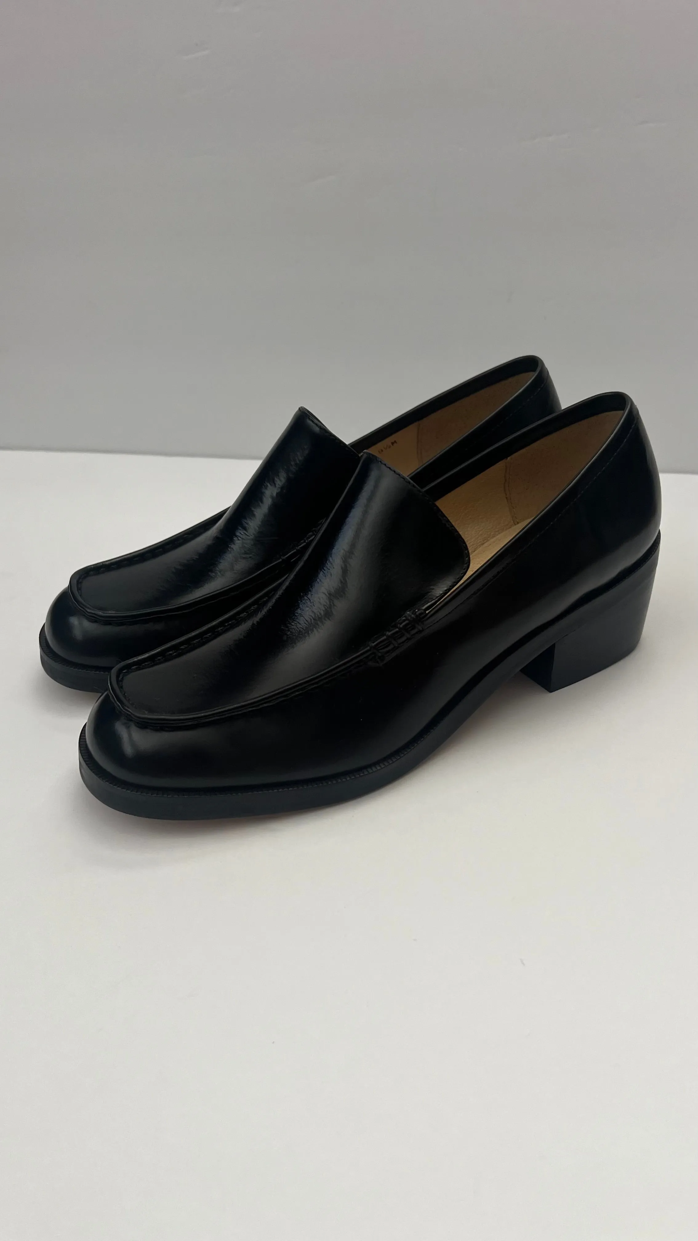 Vintage GAP Heel Loafer in Black